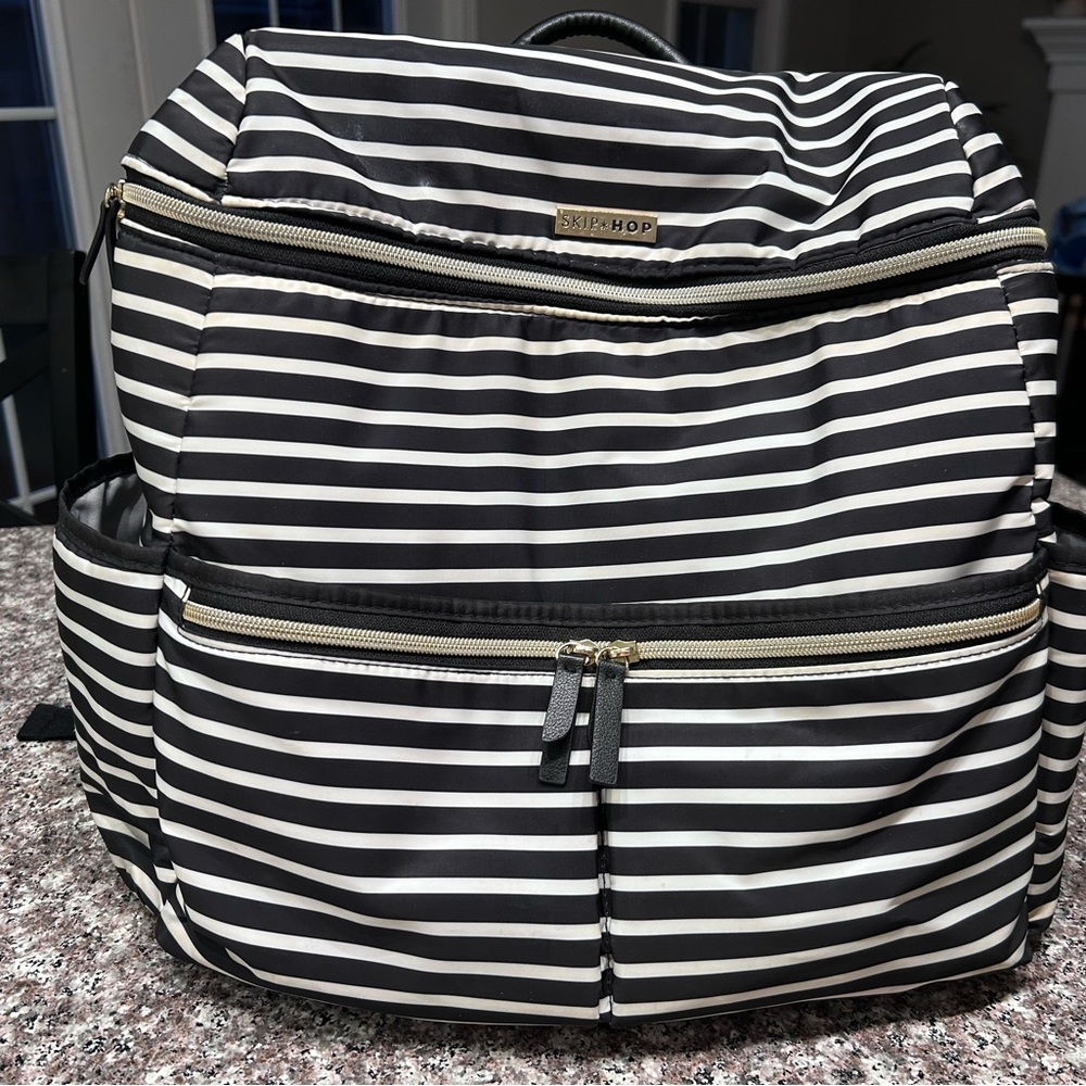 Skip Hop diaper bag! Used for one child.